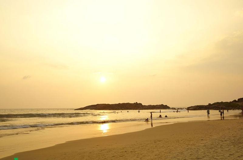 The Quilon Beach Hotel And Convention Center Kollam Εξωτερικό φωτογραφία