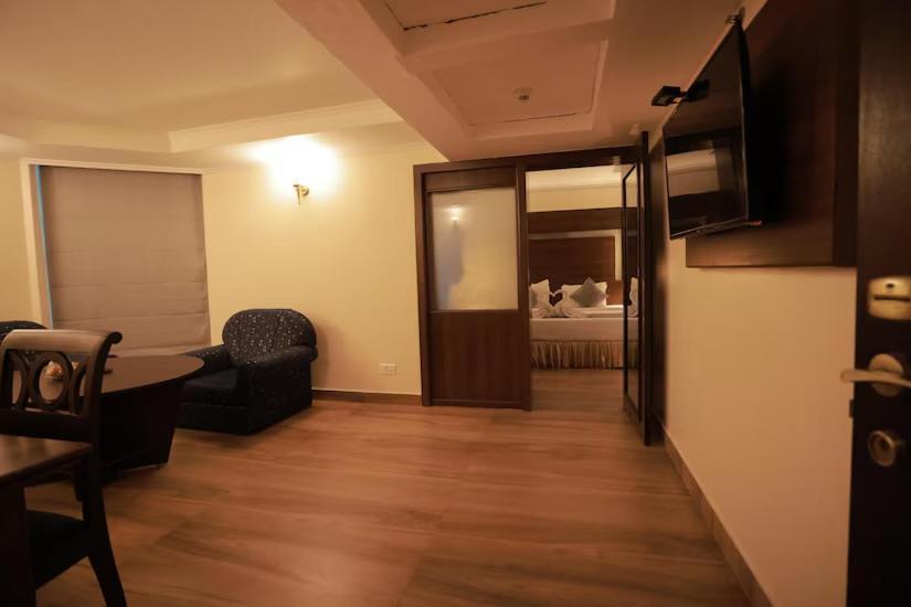 The Quilon Beach Hotel And Convention Center Kollam Εξωτερικό φωτογραφία