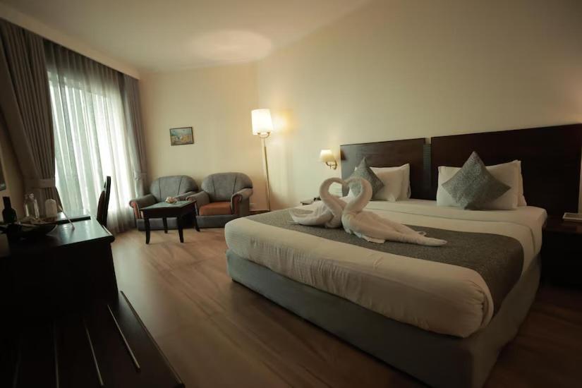 The Quilon Beach Hotel And Convention Center Kollam Εξωτερικό φωτογραφία