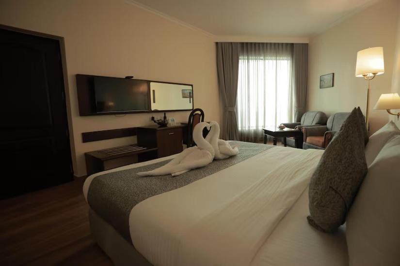 The Quilon Beach Hotel And Convention Center Kollam Εξωτερικό φωτογραφία