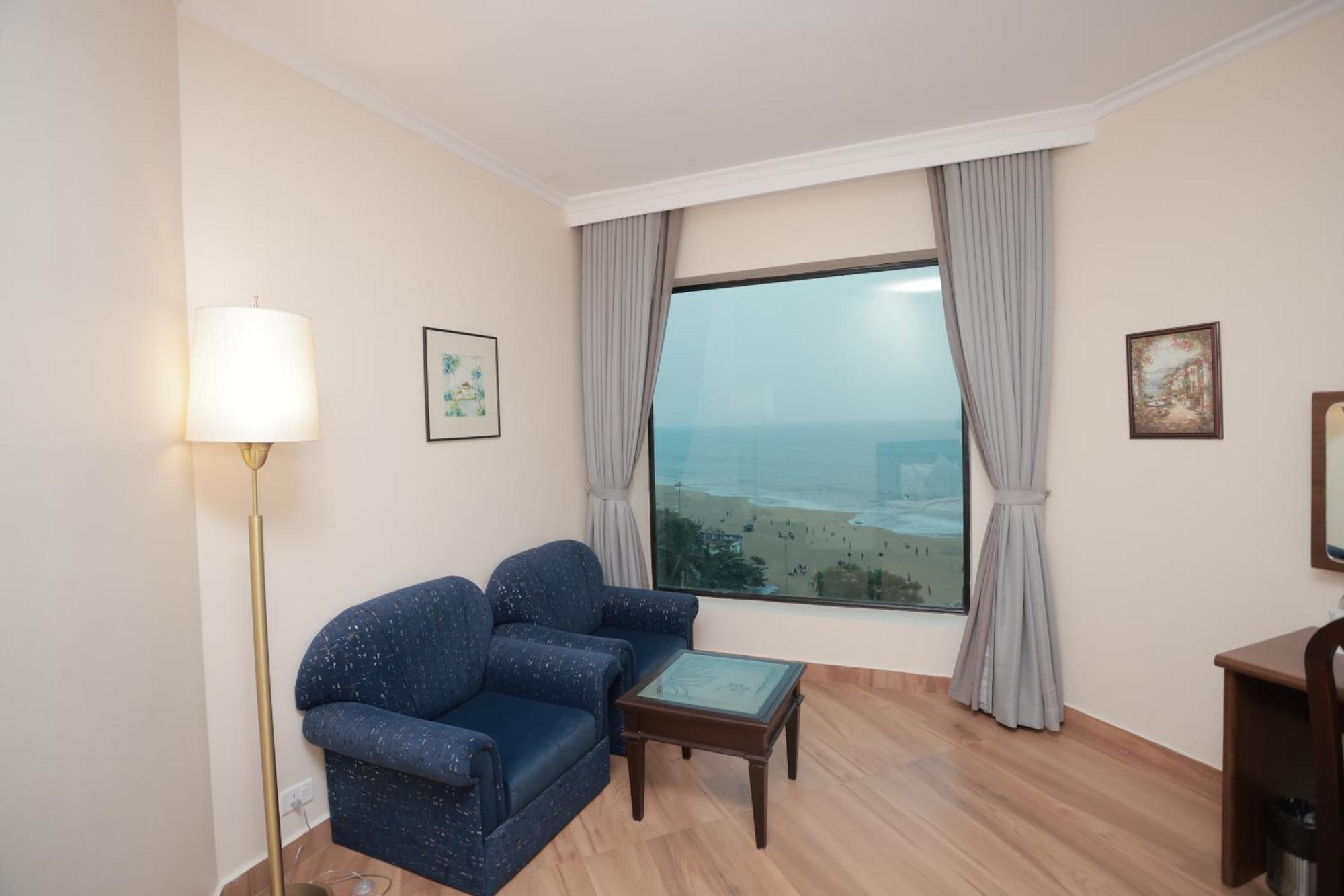 The Quilon Beach Hotel And Convention Center Kollam Εξωτερικό φωτογραφία