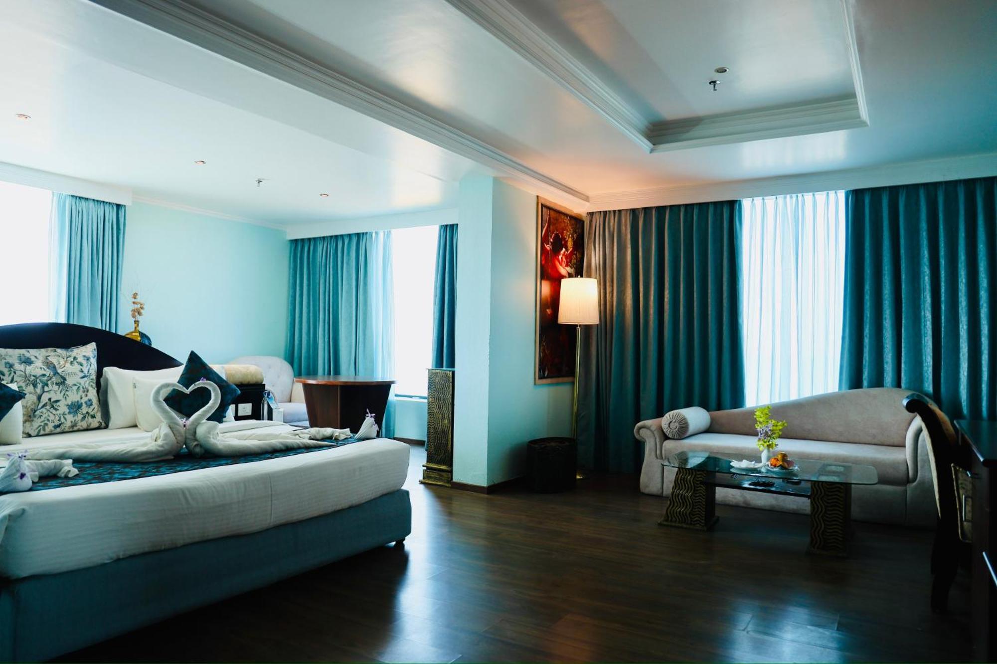 The Quilon Beach Hotel And Convention Center Kollam Εξωτερικό φωτογραφία