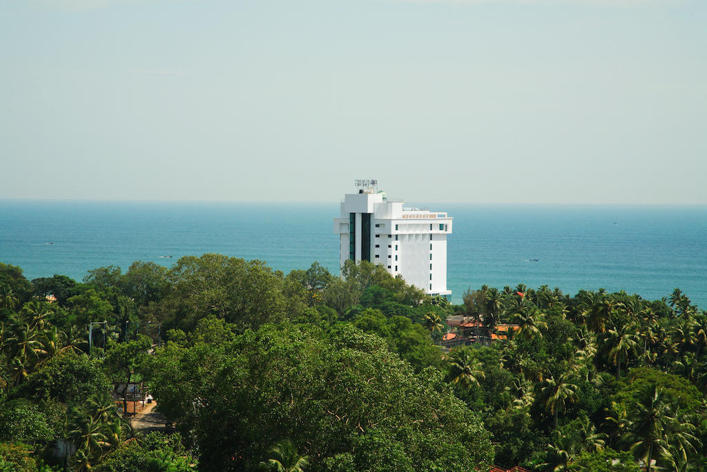 The Quilon Beach Hotel And Convention Center Kollam Εξωτερικό φωτογραφία