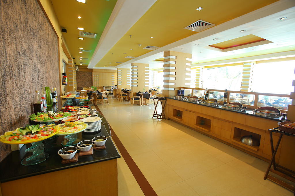 The Quilon Beach Hotel And Convention Center Kollam Εξωτερικό φωτογραφία