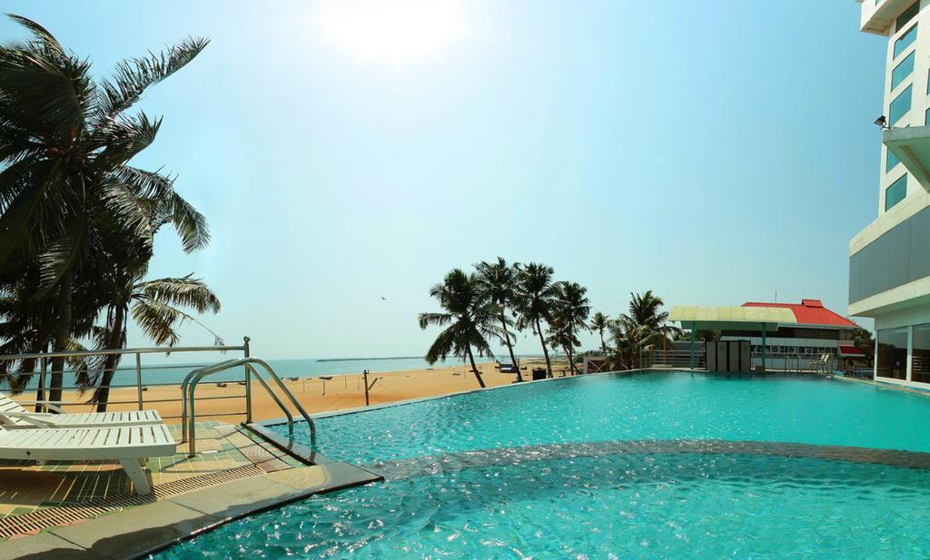 The Quilon Beach Hotel And Convention Center Kollam Εξωτερικό φωτογραφία